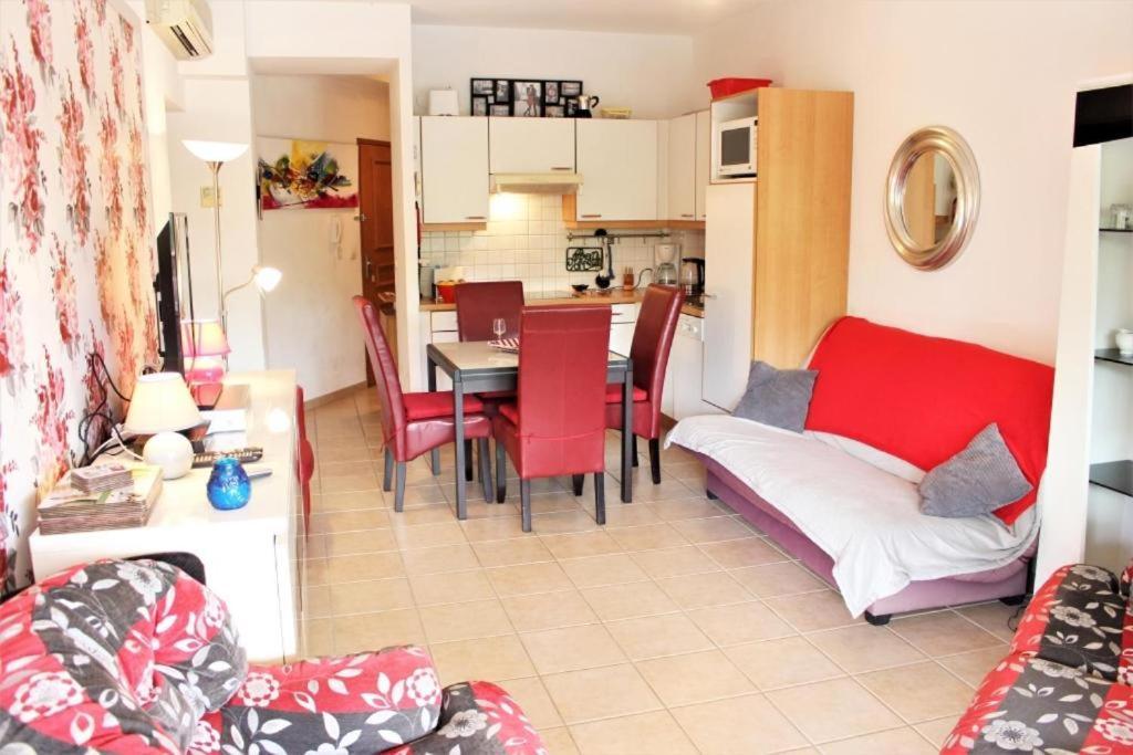 Amiraute Apartment J9 Сен-Киприен Екстериор снимка